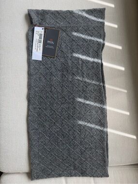 Sol Alpaca Diamond Knot Grey Infinity Scarf - Baby Alpaca NWT